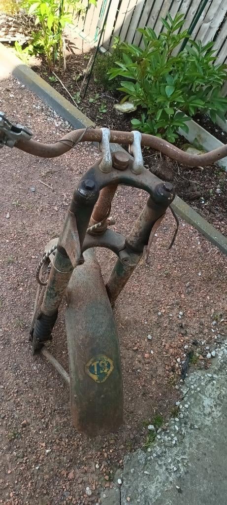 Fourche moto ancêtres sarolea, Motos, Pièces | Oldtimers & Ancêtres, Enlèvement