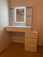 Make up tafel met licht, Enlèvement, Utilisé