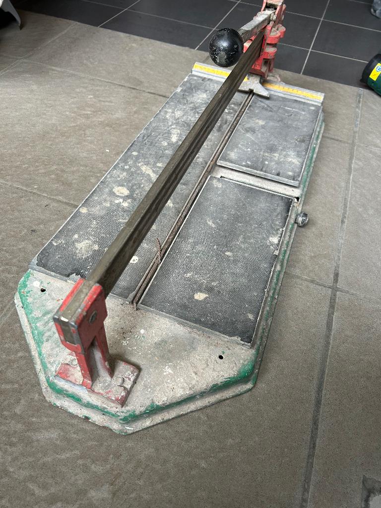 Coupe-carrelage manuel – bon état, Enlèvement