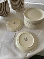Royal Boch set van 14 (dessert)borden, Ophalen, Zo goed als nieuw, Aardewerk, Bord(en)