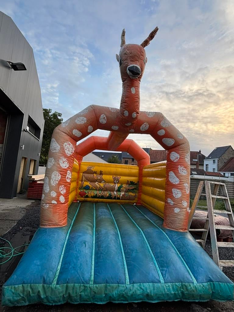 Springkussen met schade die hersteld is, Tickets & Billets, Loisirs | Parcs d'attractions