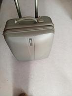 Valise Delsey, Enlèvement ou Envoi