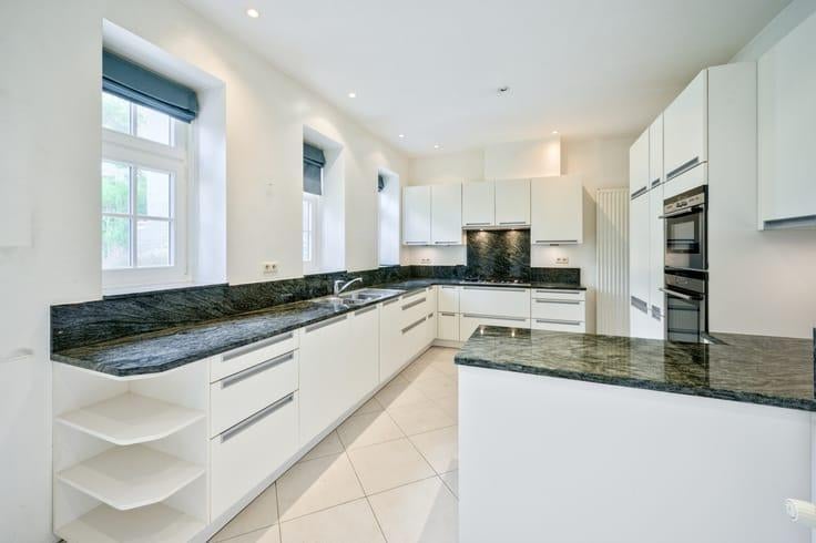 Bruynzeel volledig uitgeruste keuken, Ophalen, Overige materialen, Wit, Hoekkeuken