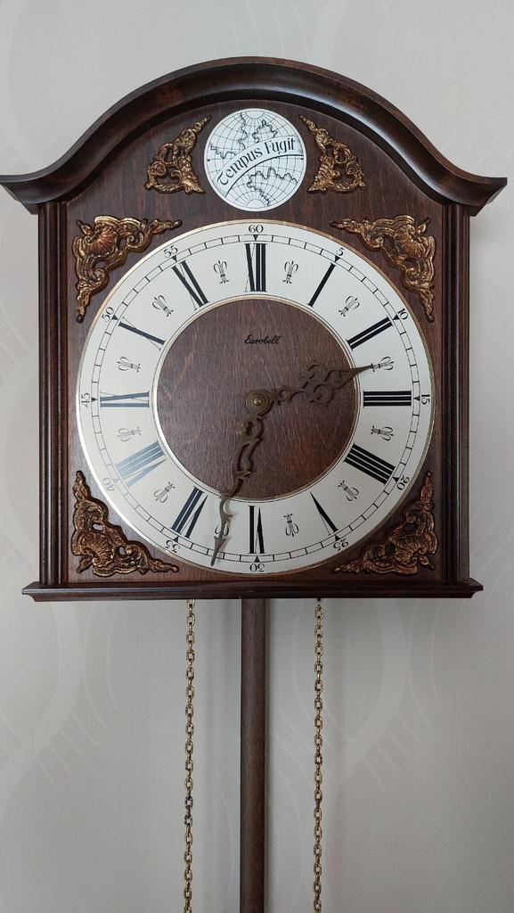 Horloge Tempus Fugit, Antiquités & Art, Antiquités | Horloges, Enlèvement ou Envoi