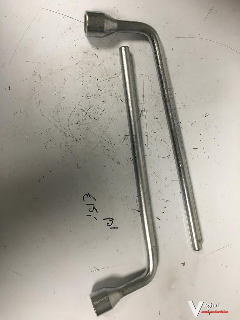 Mercedes Wielsleutel 17, Gebruikt, -, -, Ophalen of Verzenden