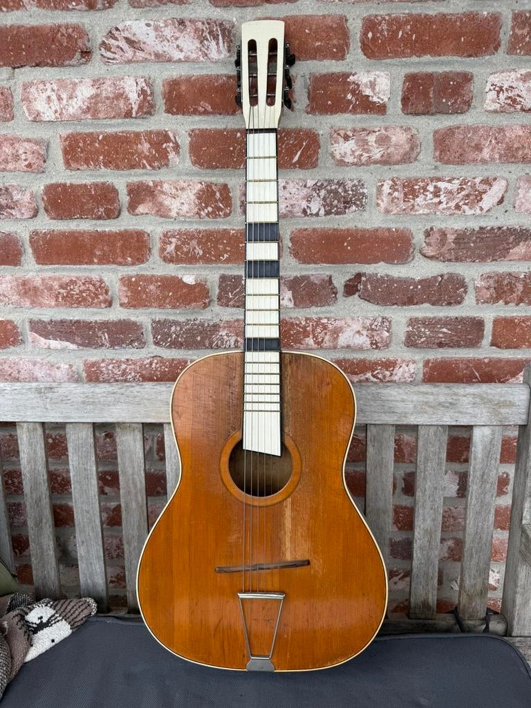 Vintage akoestische gitaar, Enlèvement, Utilisé