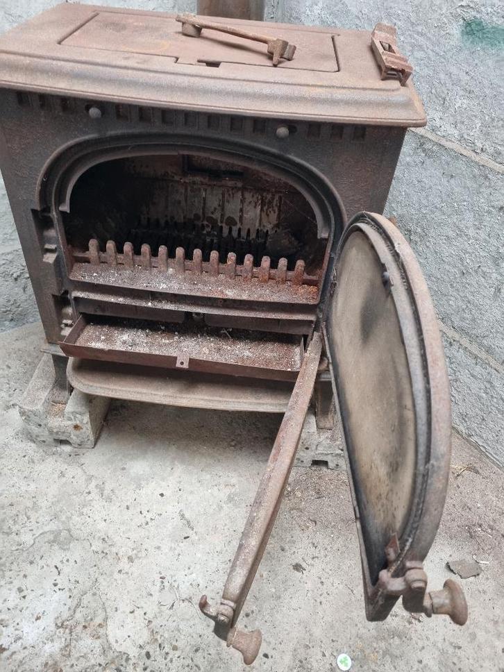 Poêle à bois/charbon Saey 92, Maison & Meubles, Poêles, Utilisé, Autoportant, Poêle à charbon, Bois, Enlèvement