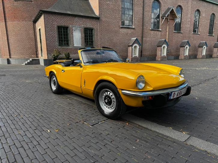 Triumph spitfire 1500 oldtimer, Autos, Triumph, Entreprise, Spitfire, Essence, Autres couleurs, Noir, Cuir et Tissu, Enlèvement