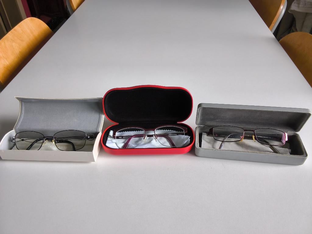 3 paar optische brillen van titanium voor dames met hoesje, Ophalen of Verzenden, Zo goed als nieuw, Rood, Bril