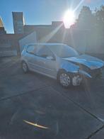 Volkswagen golf 5 1.4 benzine met schade, Argent ou Gris, Achat, Boîte manuelle, Euro 4