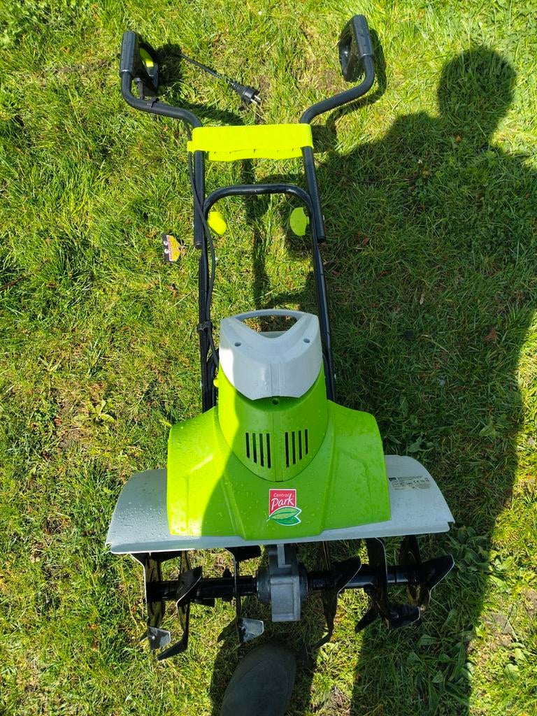 Moto bineuse électrique central Park, Enlèvement