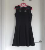 Zwarte jurk kleed van dikkere stof met kant Maat 38, Enlèvement ou Envoi, Taille 38/40 (M)