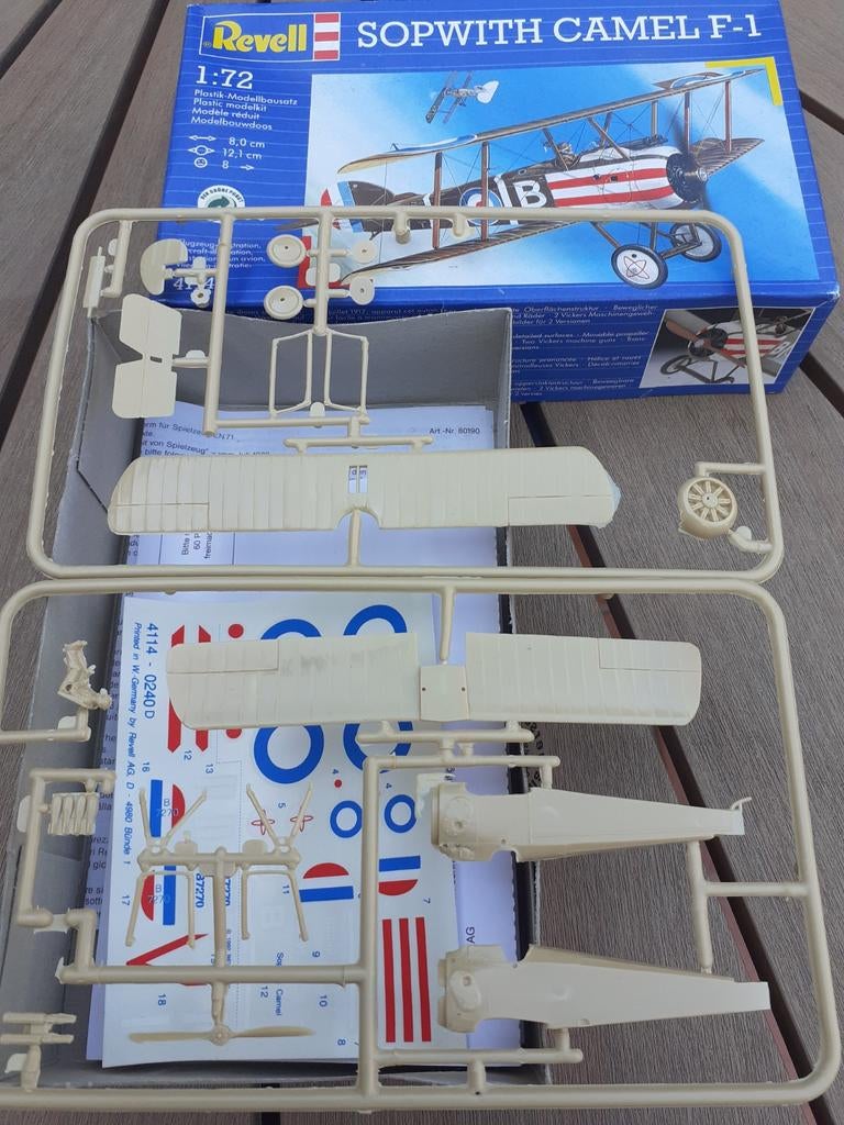 Revell  modelvliegtuigje, Hobby & Loisirs créatifs, Modélisme | Voitures & Véhicules, Enlèvement, Revell