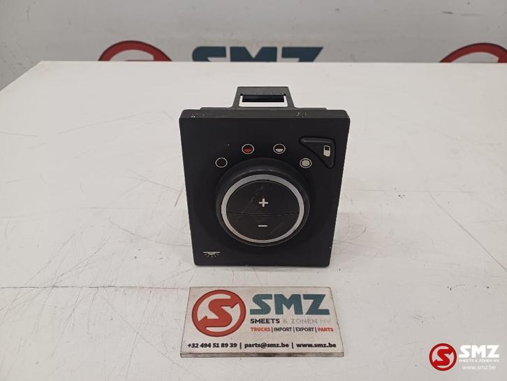 Occ interrupteur d'éclairage intérieur Volvo, Autos : Pièces & Accessoires, Pièces camion, Volvo, Électronique et Câbles, Utilisé