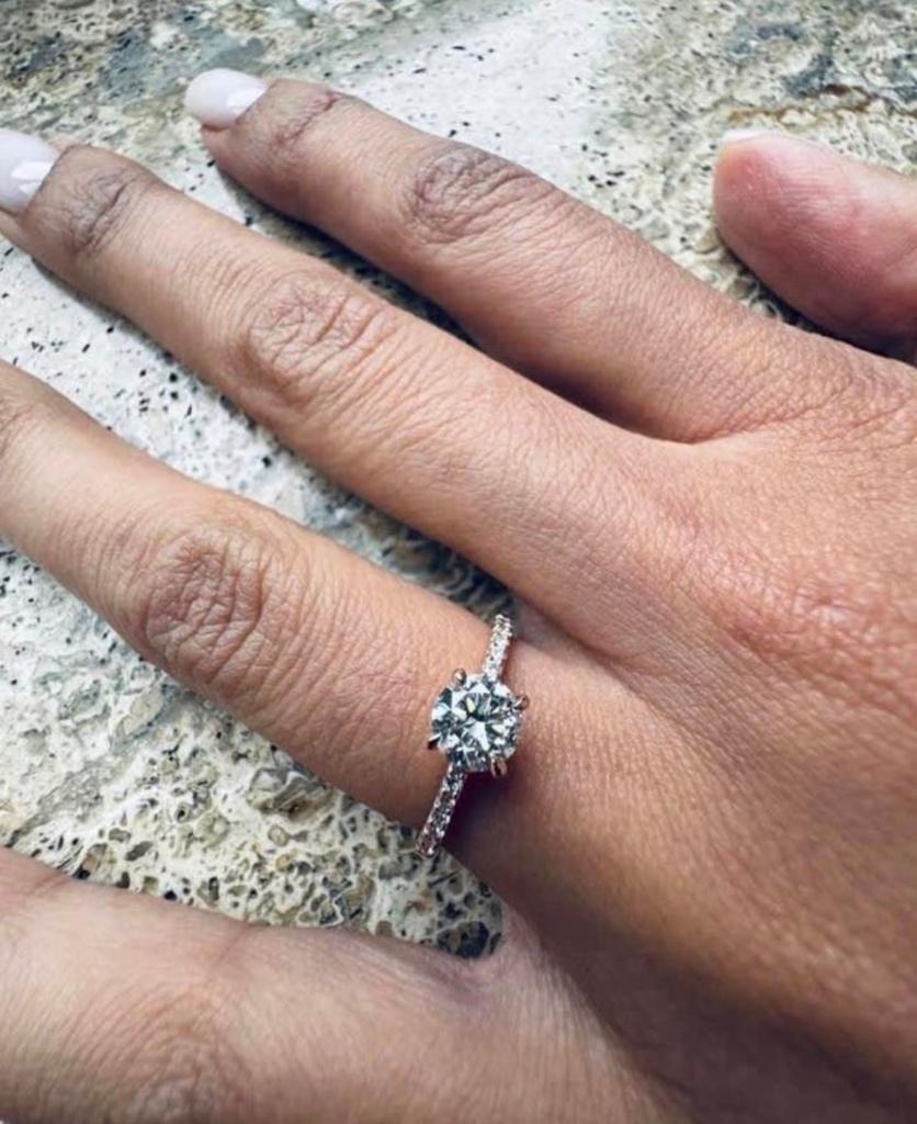 Bague 14 carats; diamant naturel de 0,85 ct, Bijoux, Sacs & Beauté, Bagues, Neuf, Enlèvement ou Envoi, Or, Or