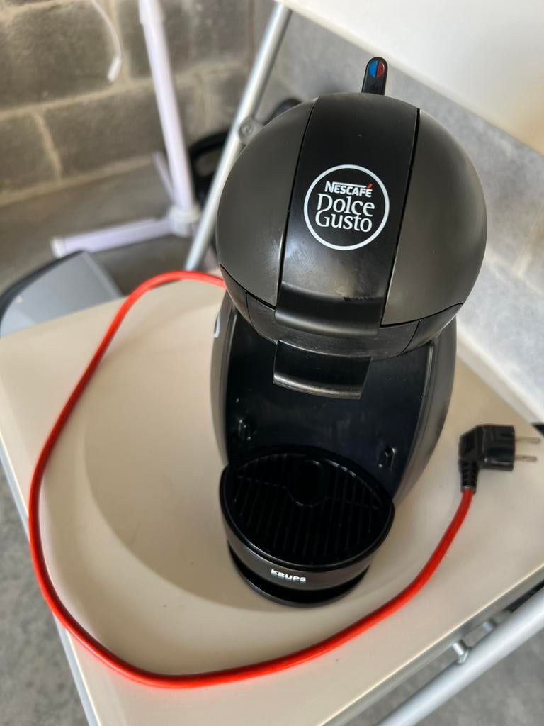 Dolce Gusto Piccolo Antraciet, Ophalen, Koffiepads en cups, Gebruikt, Koffiemachine