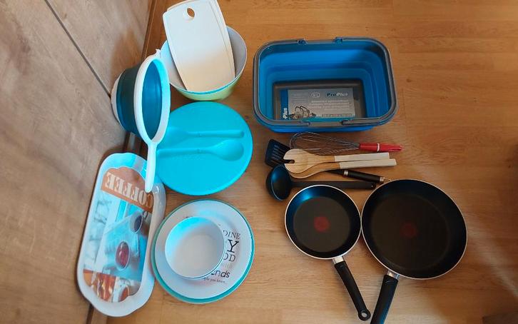 VAISSELLE DE CAMPING, Caravanes & Camping, Accessoires de camping, Enlèvement