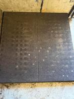 Rubberen matten 100x100x4,5 speeltoestel ed 12m2, Ophalen, Gebruikt