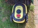 Robotmaaier power plus + huisje, Tuin en Terras, Ophalen, Zo goed als nieuw