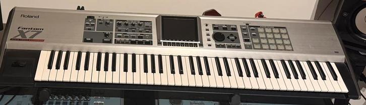 Roland Fantom X7 Workstation  (76 toetsen), Musique & Instruments, Synthétiseurs, Utilisé, 76 touches, Roland, Avec valise ou flightcase