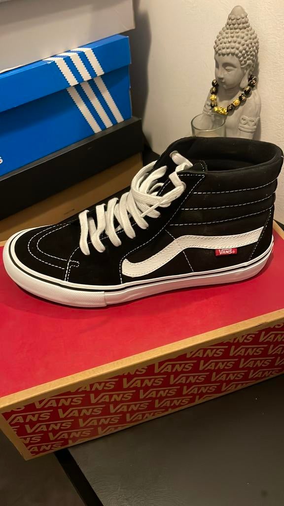 De nouvelles baskets. Différents modèles à vendre taille 43, Enlèvement, Neuf