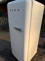 SMEG koelkast met vriesvak, Elektronische apparatuur, Koelkasten en IJskasten, Ophalen, Zo goed als nieuw, Met vriesvak