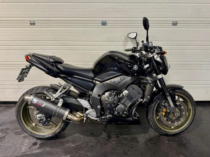 Yamaha FZ1-N / handvatverwarming/ stuurdemper / MIVV uitlaat, Motoren, Motoren | Yamaha, Particulier, Naked bike, meer dan 35 kW