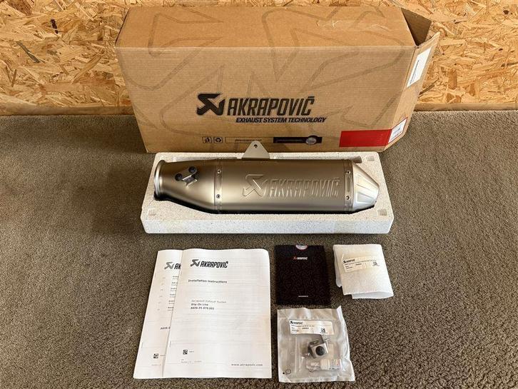 Akrapovic uitlaat demper 690 SMC R Enduro 701 Supermoto 2026, Motos, Pièces | Autre, Neuf, Enlèvement ou Envoi