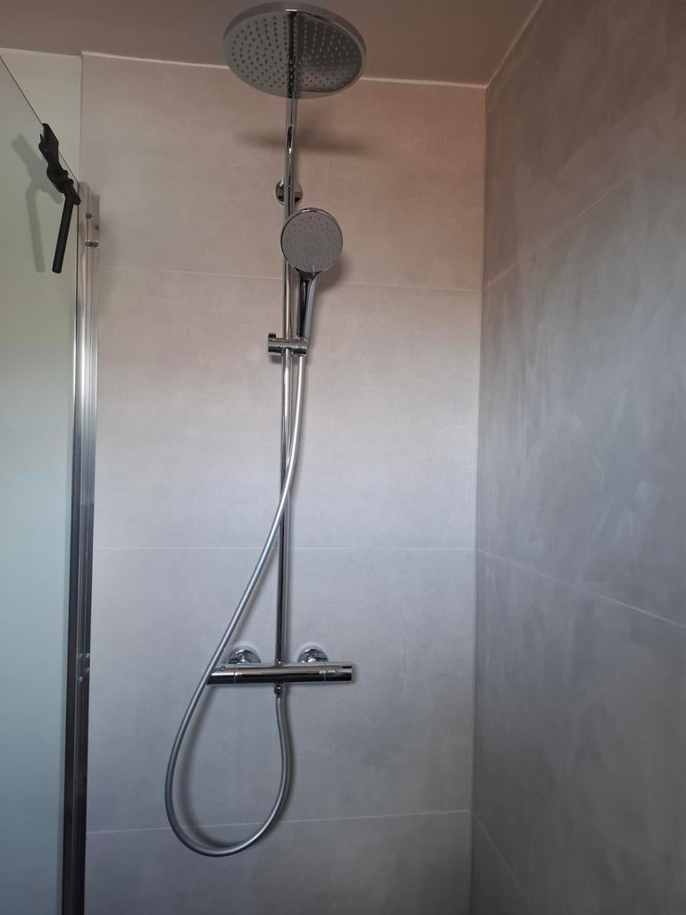 Hansgrohe douche set nieuwe prijs 375euro is 1.5 jaar oud, Ophalen