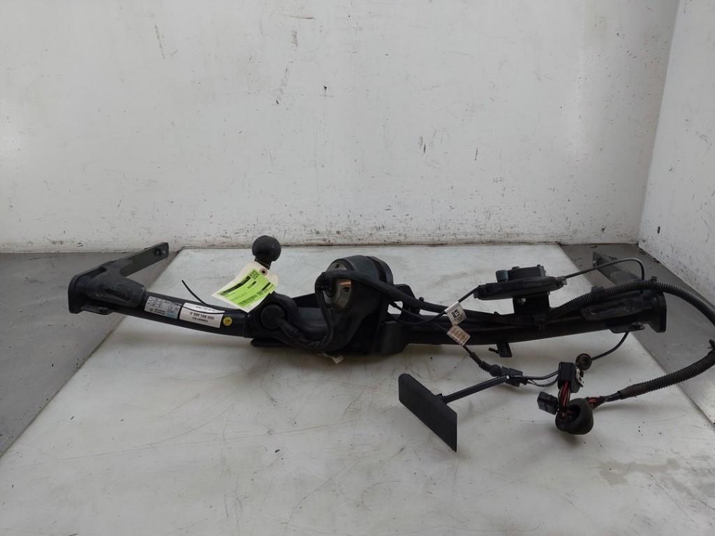 TREKHAAK Volkswagen Golf VII (AUA) (01-2012/03-2021), Auto-onderdelen, Ophanging en Onderstel, Volkswagen, Gebruikt