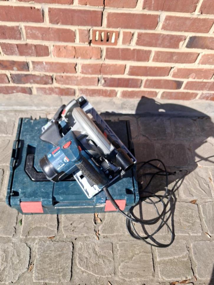 Bosch Professional Scie Circulaire GKS 65 GCE + LBOXX, Doe-het-zelf en Bouw, Gereedschap | Zaagmachines, Gebruikt, Cirkelzaag