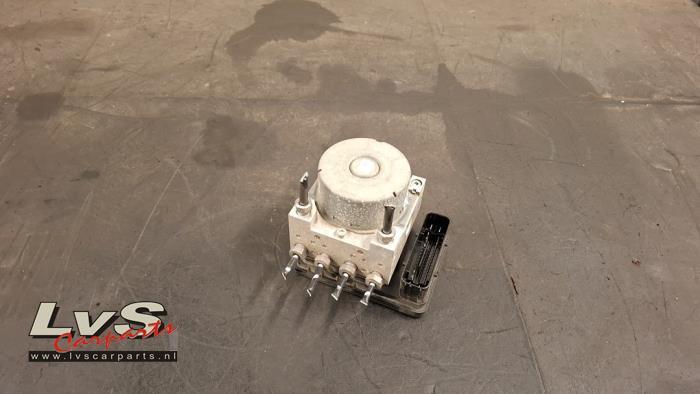Pompe ABS d'un Ford Fiesta, -, 3 mois de garantie, -, -
