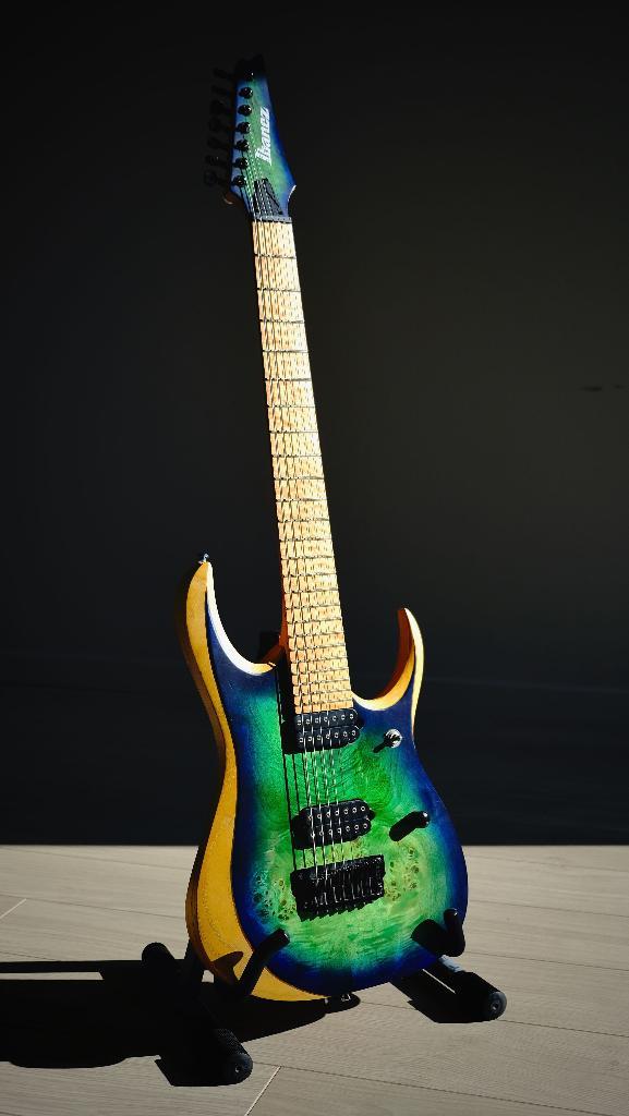 Ibanez RGDIX7MPB, Musique & Instruments, Instruments à corde | Guitares | Électriques, Utilisé, Solid body, Ibanez, Enlèvement