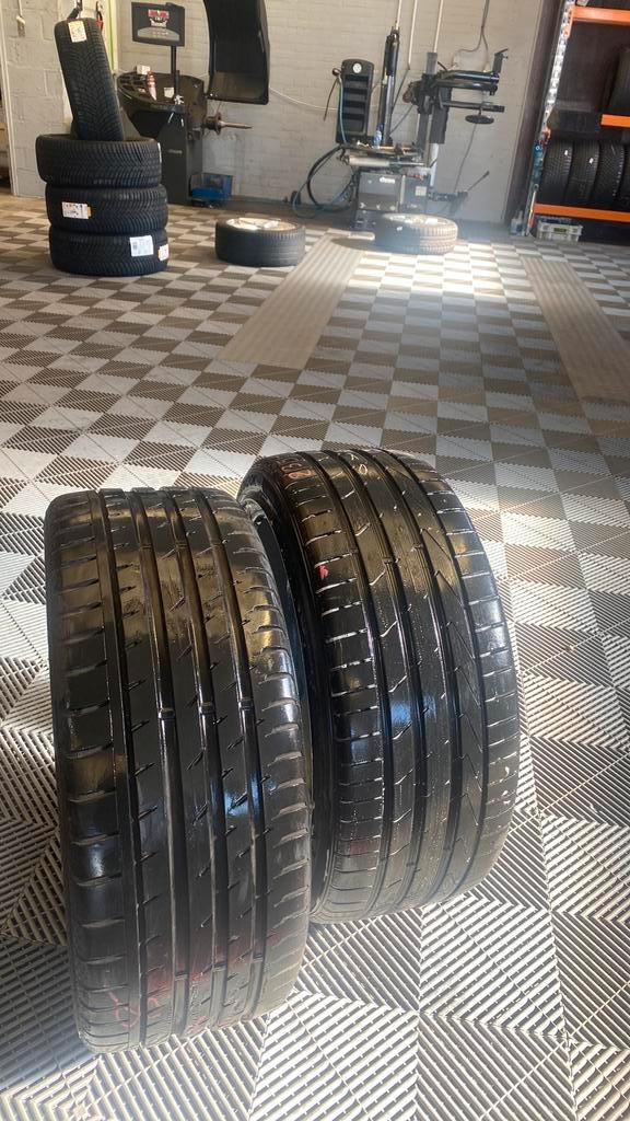 235/40/19-92W marque Continental par pièce 75, Autos : Divers, Pièces de sport automobile, Enlèvement