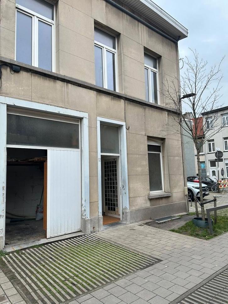 Huis te koop, Immo, Huizen en Appartementen te koop, Antwerpen (stad), tot 200 m², Hoekwoning, F
