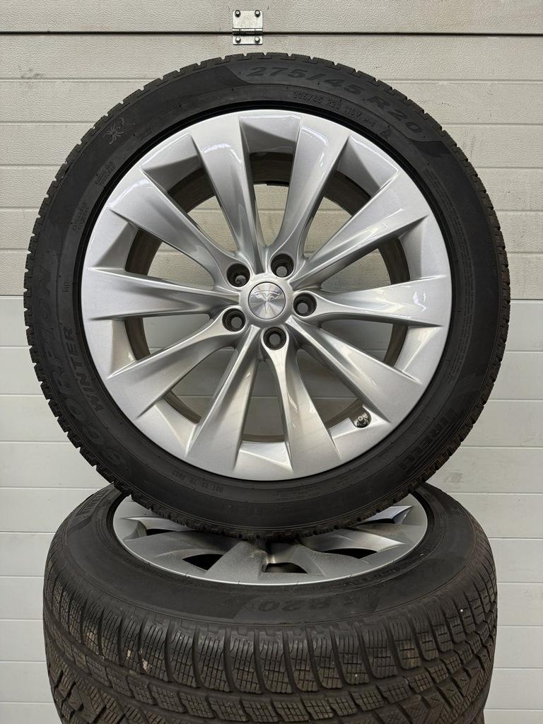 DEMO SET 20’’ TESLA MODEL X VELGEN WINTERBANDEN TURBINE, -, -, Banden en Velgen, Ophalen of Verzenden