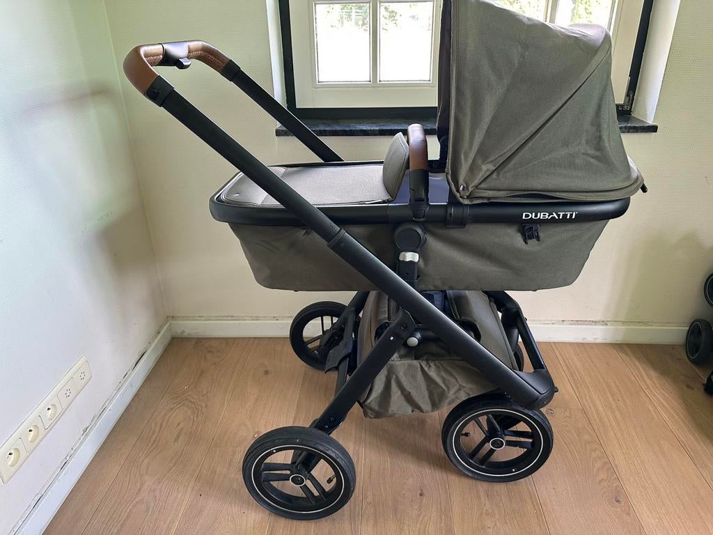 Dubatti kinderwagen zwart/groen, Kinderen en Baby's, Ophalen, Zo goed als nieuw, Kinderwagen