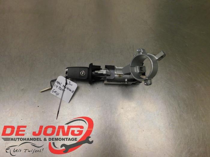 Kontaktslot + Sleutel van een Opel Meriva, Auto-onderdelen, Overige Auto-onderdelen, Opel, Gebruikt, 3 maanden garantie, Ophalen of Verzenden