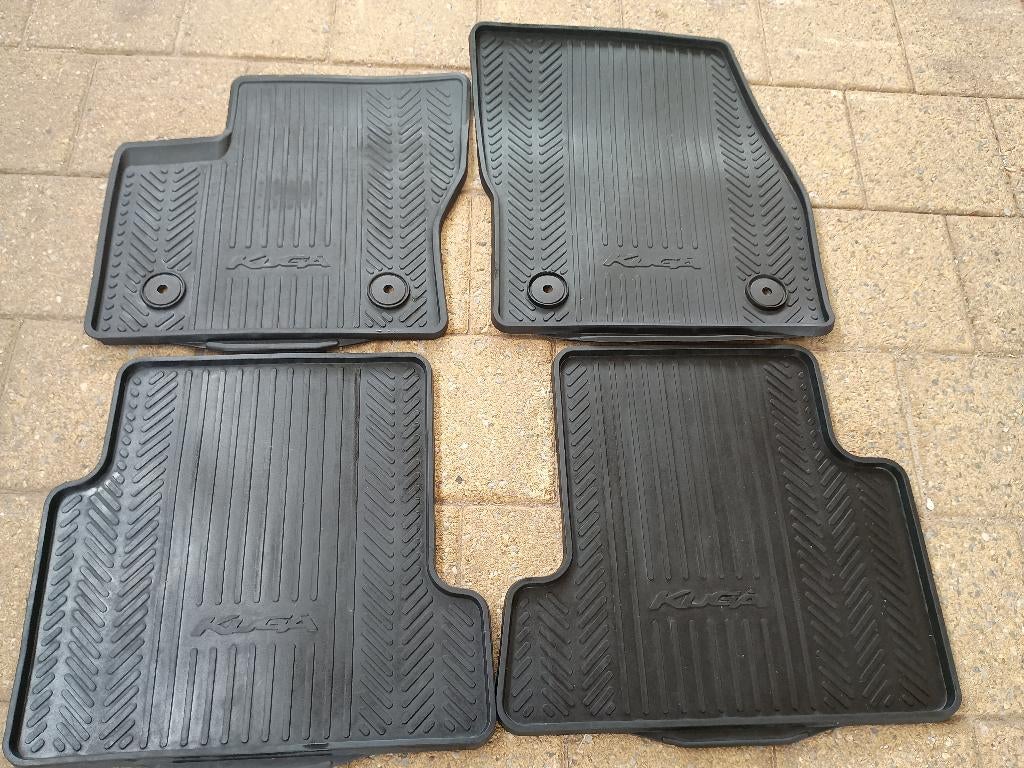 4 Rubberen voetmatten Ford Kuga II (DM2), Auto diversen, Automatten, Ophalen, Gebruikt
