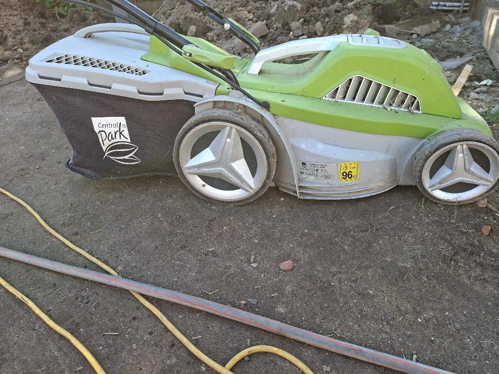 Machine à gazon, Jardin & Terrasse, Tondeuses à gazon, Tondeuse rotative, Enlèvement, Utilisé, Vitesses