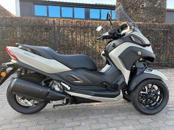 Yamaha Tricity 300 - ABS, Motos, Motos | Yamaha, Entreprise, Scooter, 12 à 35 kW, 1 cylindre, Permis Moto A1 minimum, ABS, Éclairage LED