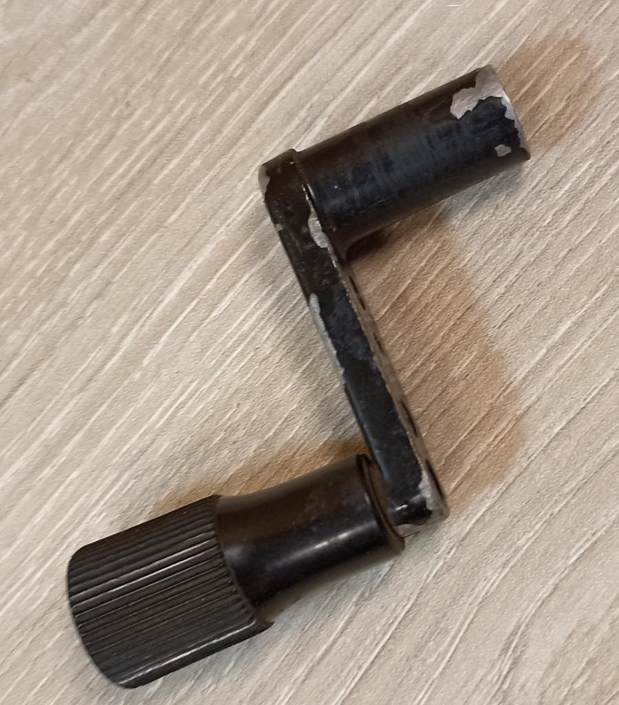 Manivelle de générateur pour téléphone Allemand FF33 ww2, Collections, Envoi, Armée de terre, Autres types