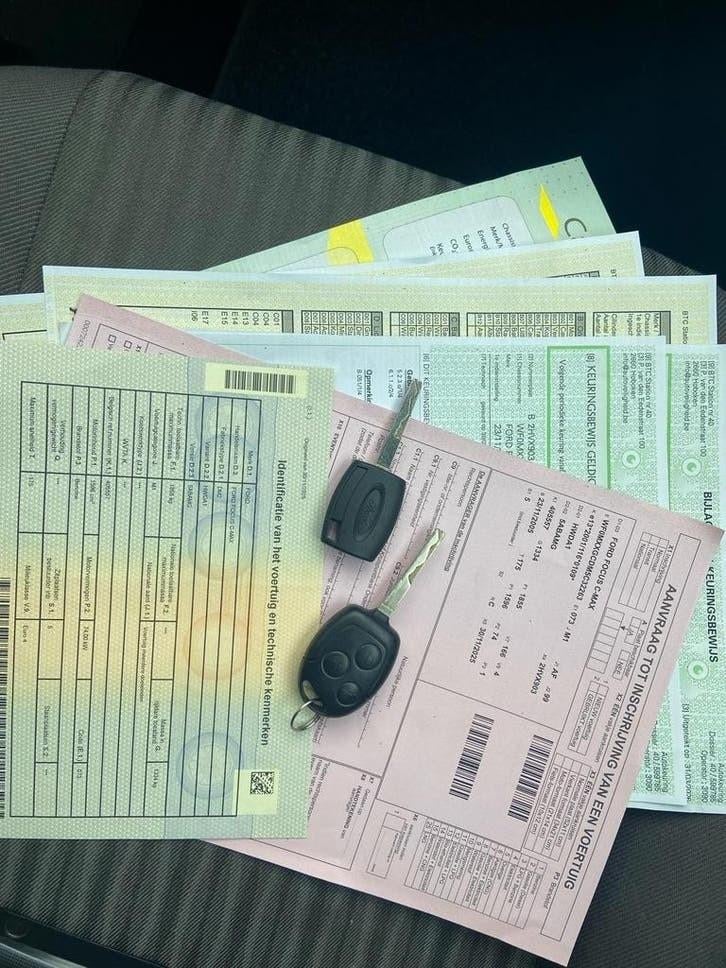 Ford c-max, benzine , gekeurd voor verkoop 1.6 cc , van 2005, Auto's, Handgeschakeld, 5 deurs, Particulier, Euro 4