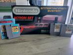 NES Action Set Boxed + 3 games, Games en Spelcomputers, Ophalen of Verzenden, Zo goed als nieuw, Met 2 controllers, Met games