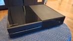 Xbox One + controller + Skyrim en Dishonored 2, Games en Spelcomputers, Ophalen, Xbox One, Met 1 controller, 500 GB