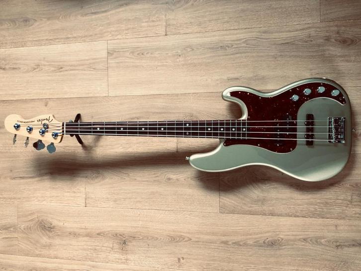 Fender US American Elite PJ Champagne, Muziek en Instrumenten, Snaarinstrumenten | Gitaren | Bas, Gebruikt, Elektrisch, Ophalen