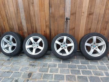 Winterbanden op velgen 225/50/17  98h  beschikbaar voor biedingen