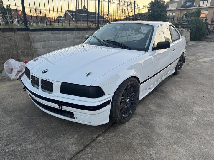 BMW E36 328 klaar voor rally, Auto's, BMW, Particulier, 3 Reeks, Benzine, 3 deurs, Handgeschakeld, Achterwielaandrijving, Ophalen