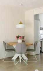 Eettafel met 4 stoelen en evt. lamp, Huis en Inrichting, Ophalen, Gebruikt, Rond, 100 tot 150 cm