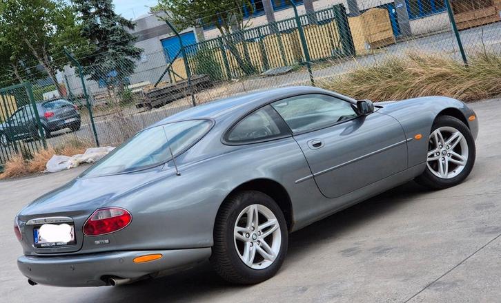 Jaguar XK8 4.2benz boite auto V8 full options 240mkm 7900€, Auto's, Jaguar, Particulier, XK, Benzine, Euro 4, Coupé, 3 deurs, Automaat